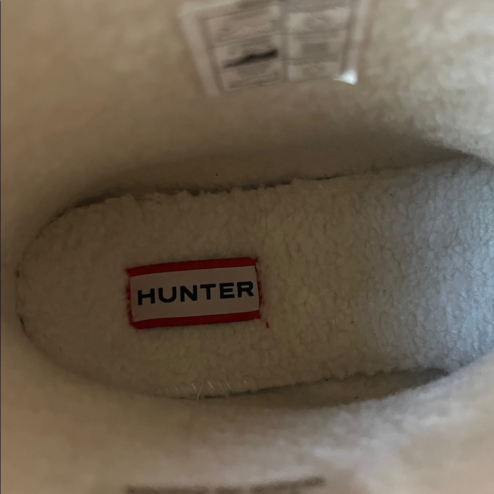 Like New! HUNTER Insulated Vegan Shearling Boots - Picture 7 of 8